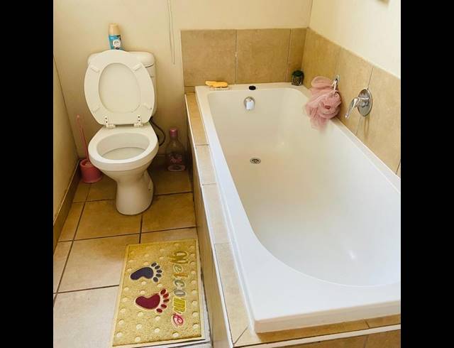 3 BEDROOM HOUSE FOR SALE IN SKY CITY